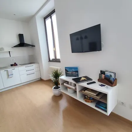 Casa Margherita, Nuovo In Centro * 梅纳焦