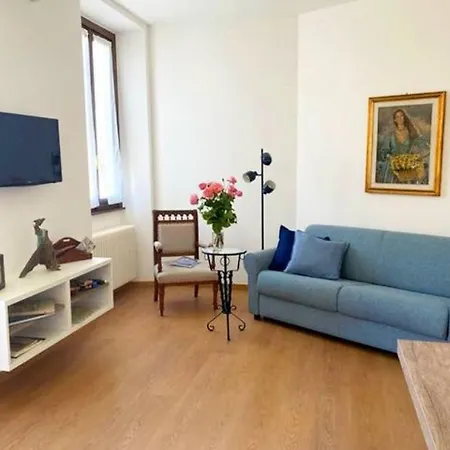 شقة Casa Margherita, Nuovo In Centro ميناجيو