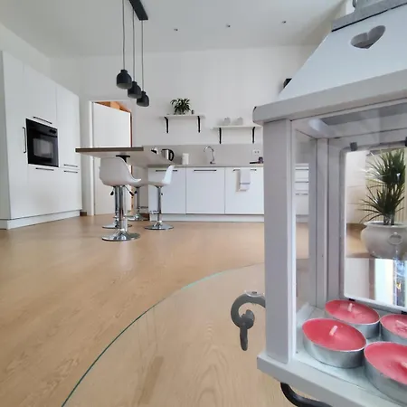 Casa Margherita, Nuovo In Centro شقة ميناجيو